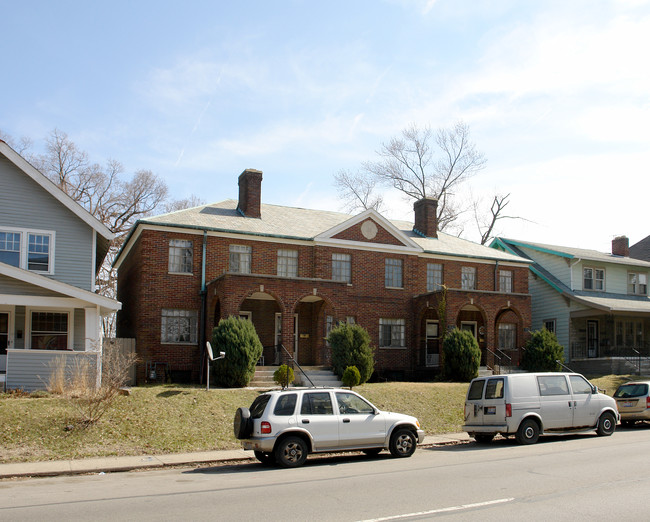 1440-1446 Summit St in Columbus, OH - Foto de edificio - Building Photo