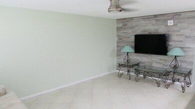 236 Newport O in Deerfield Beach, FL - Building Photo - Building Photo