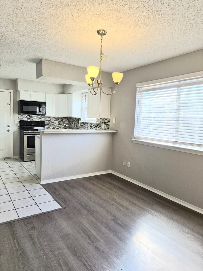 2006 Minnie Dr in Arlington, TX - Building Photo - Building Photo