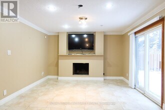 56 Francis St in Vaughan, ON - Building Photo - Building Photo