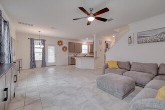 508 Barbary Coast Ln in Jarrell, TX - Foto de edificio - Building Photo