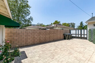 1748 Opechee Way in Glendale, CA - Building Photo - Building Photo