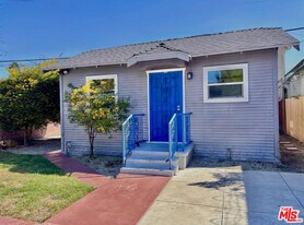 3774 S Gramercy Pl in Los Angeles, CA - Building Photo