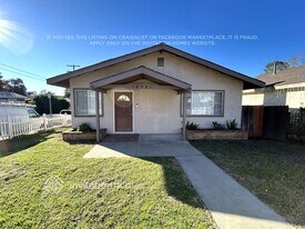 10751 Woodward Ave in Los Angeles, CA - Building Photo