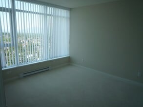 6688 Arcola St in Burnaby, BC - Building Photo - Building Photo
