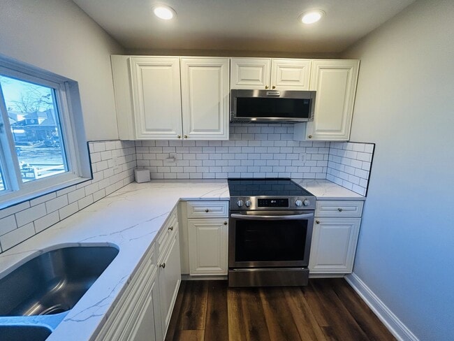 property at 1700 W University St