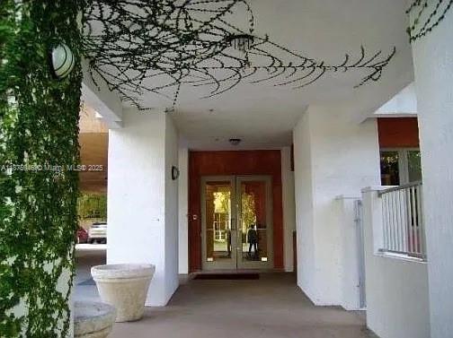 property at 2630 SW 28th St