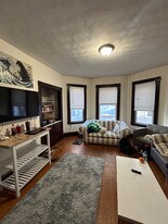 17 Hillside St, Unit 17 Hillside Street in Boston, MA - Building Photo