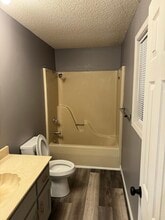 206 Kate Dr, Unit 206 Kate Dr in Sikeston, MO - Building Photo - Building Photo