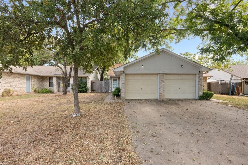 12817 Hymeadow Dr in Austin, TX - Building Photo