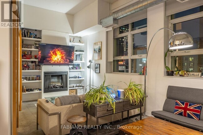 property at 155-155 Dalhousie St