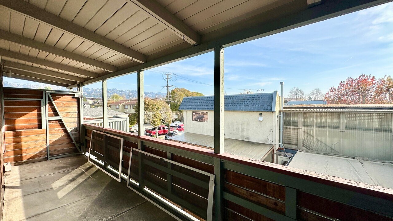 429-431 Kearney St in El Cerrito, CA - Building Photo