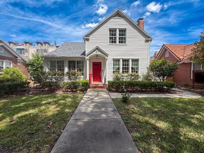 property at 417 SW 10th St
