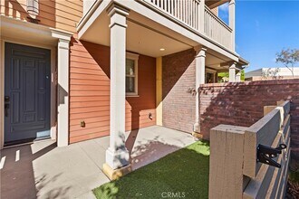 335 S Glendora Ave in Glendora, CA - Building Photo - Building Photo