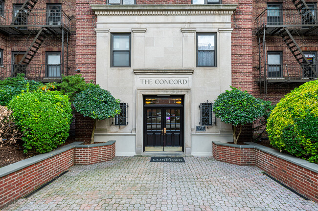 The Concord in Long Island City, NY - Foto de edificio - Building Photo