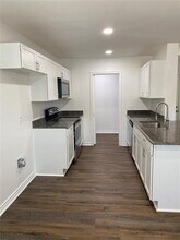 521 E Sears St in Denison, TX - Building Photo - Building Photo