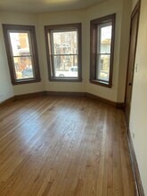 4343 W Crystal St, Unit 2nd floor in Chicago, IL - Building Photo - Building Photo