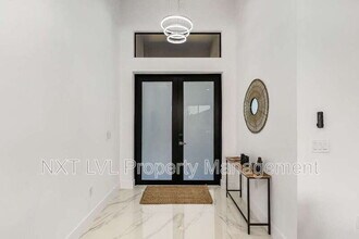 318 SE 15th Terrace in Cape Coral, FL - Building Photo - Building Photo