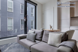 35 W 2nd St in Boston, MA - Building Photo