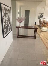 10450 Wilshire Blvd in Los Angeles, CA - Foto de edificio - Building Photo