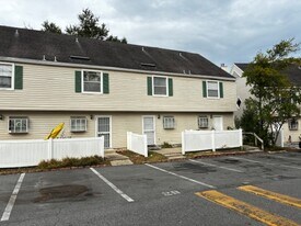 111 E 1st St in Jacksonville, FL - Building Photo