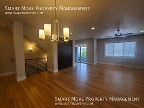 3256 E Thoroughbred Ln in Boise, ID - Building Photo - Building Photo