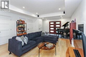 12 49th St N in Wasaga Beach, ON - Building Photo - Building Photo