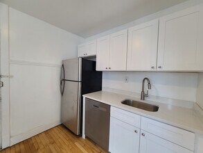 1531 W Highland Ave in Chicago, IL - Building Photo - Building Photo