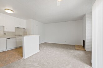 3735 Mentone Ave in Los Angeles, CA - Foto de edificio - Building Photo