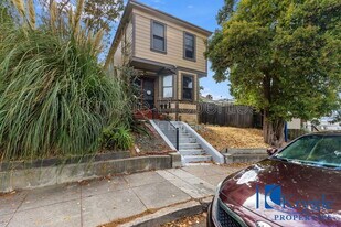 711 1/2 Carolina St in Vallejo, CA - Building Photo