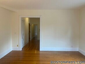 504 Beacon St, Unit 23 in Boston, MA - Building Photo - Building Photo
