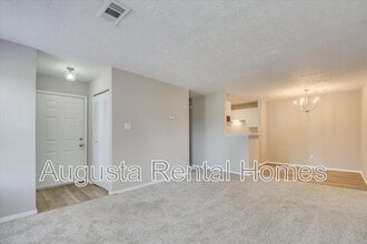 2515 Ctr W Pkwy in Augusta, GA - Building Photo - Building Photo
