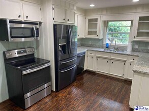 2109 Hart Rd in Florence, SC - Building Photo - Building Photo