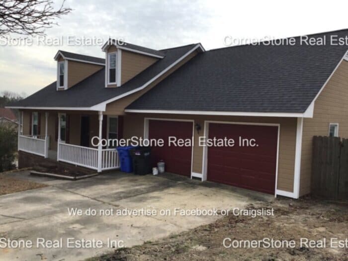 330 Nettletree Ln in Fayetteville, NC - Building Photo