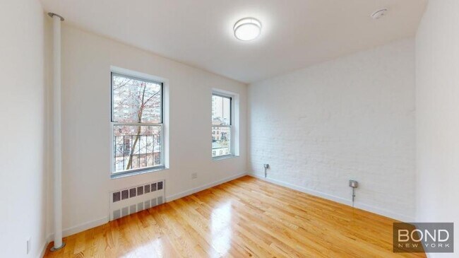 property at 28 King St