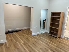 14925 SW 26th Terrace in Miami, FL - Building Photo - Building Photo