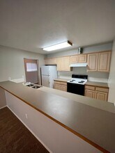 1008-1010 E Ermina Ave in Spokane, WA - Building Photo - Building Photo