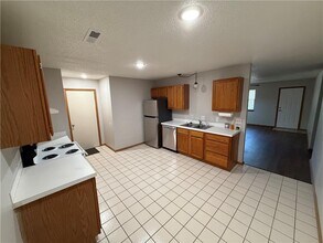 4310 Nightingale Ln in Springdale, AR - Building Photo - Building Photo
