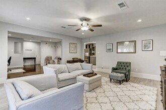 9607 Bundy Ln in Houston, TX - Building Photo - Building Photo