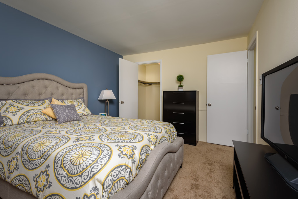 Harbor House Apartments in Claymont, DE