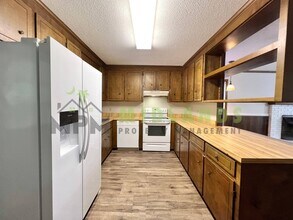 6101 McMillan Cir in Columbia, SC - Building Photo - Building Photo