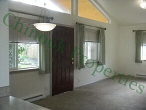 3810 Kincaid St in Eugene, OR - Building Photo - Building Photo