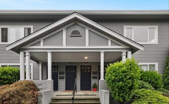 420 W Crockett St in Seattle, WA - Building Photo