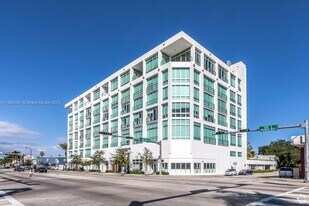 8101 Biscayne Blvd, Unit R-607 in Miami, FL - Building Photo