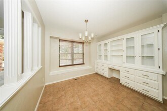 9725 Pheasant Ln in Oklahoma City, OK - Building Photo - Building Photo
