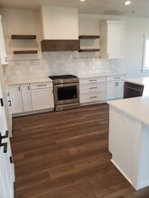 263 Samuel Lane Loop Rd in Phoenix, OR - Building Photo - Building Photo