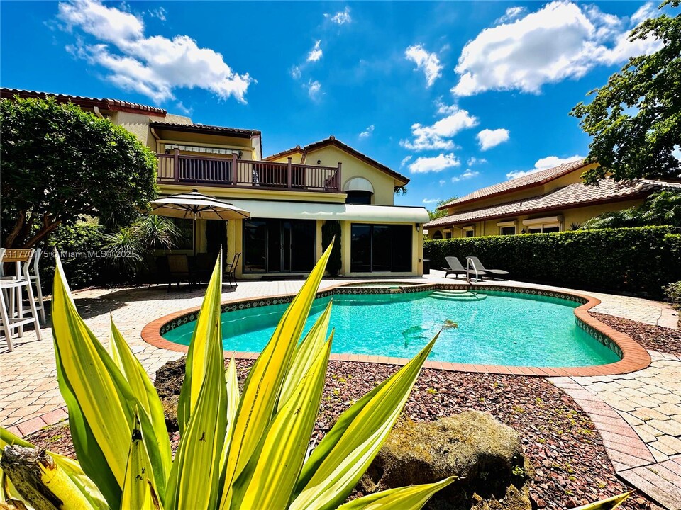 1832 Monte Carlo Way in Coral Springs, FL - Building Photo