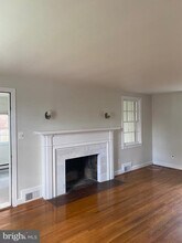 4412 Jones Bridge Rd in Bethesda, MD - Building Photo - Building Photo