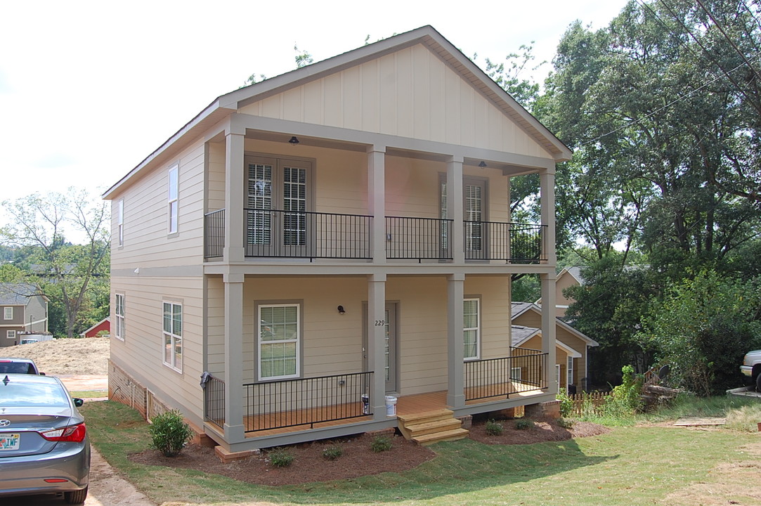 229 Madison Heights in Athens, GA - Building Photo