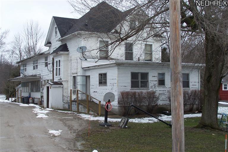 383 E Main St in Orwell, OH - Foto de edificio